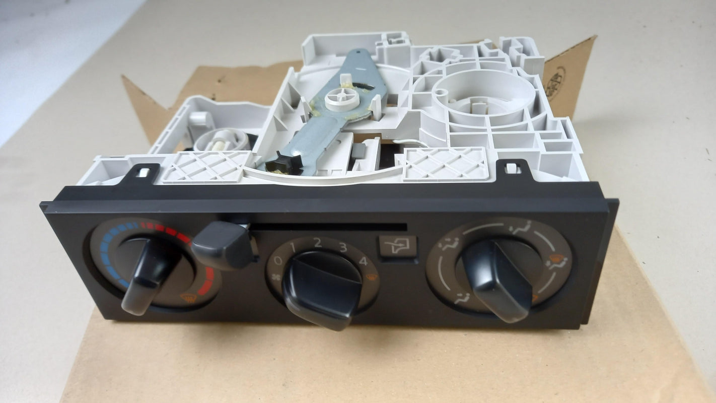 Original OE NISSAN heater control unit 27510MB4MD 