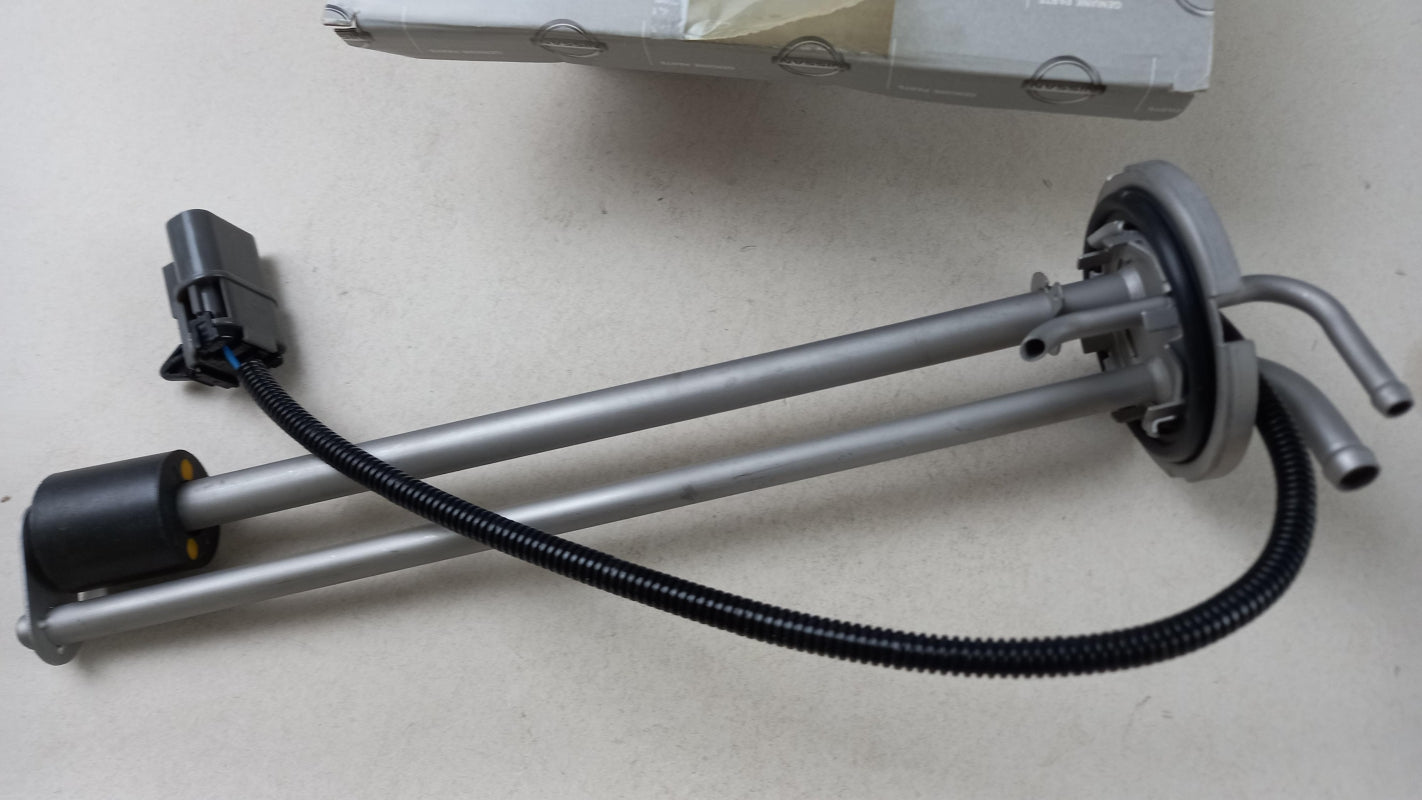 Original OE NISSAN Kraftstoffvorrat Sensor 52406MB40A