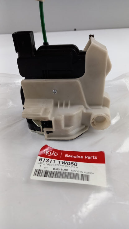 Original OE HYUNDAI/KIA Türschloss 813111W060