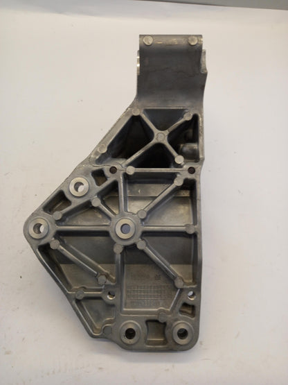 Original NISSAN Cabstar Navara Kompressor Halter 11910EB300