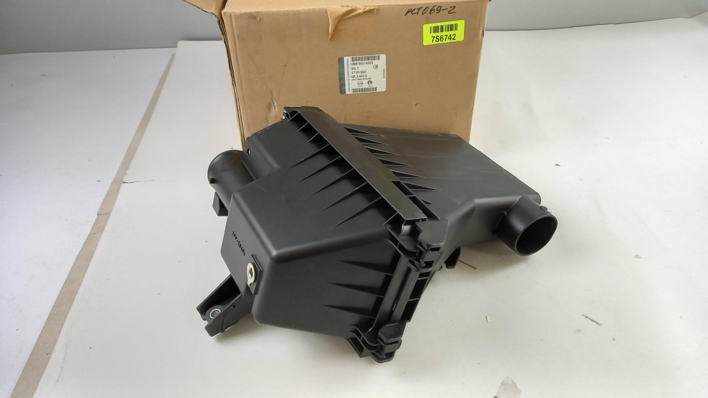 Original OPEL Agila-B air filter box 95514353 
