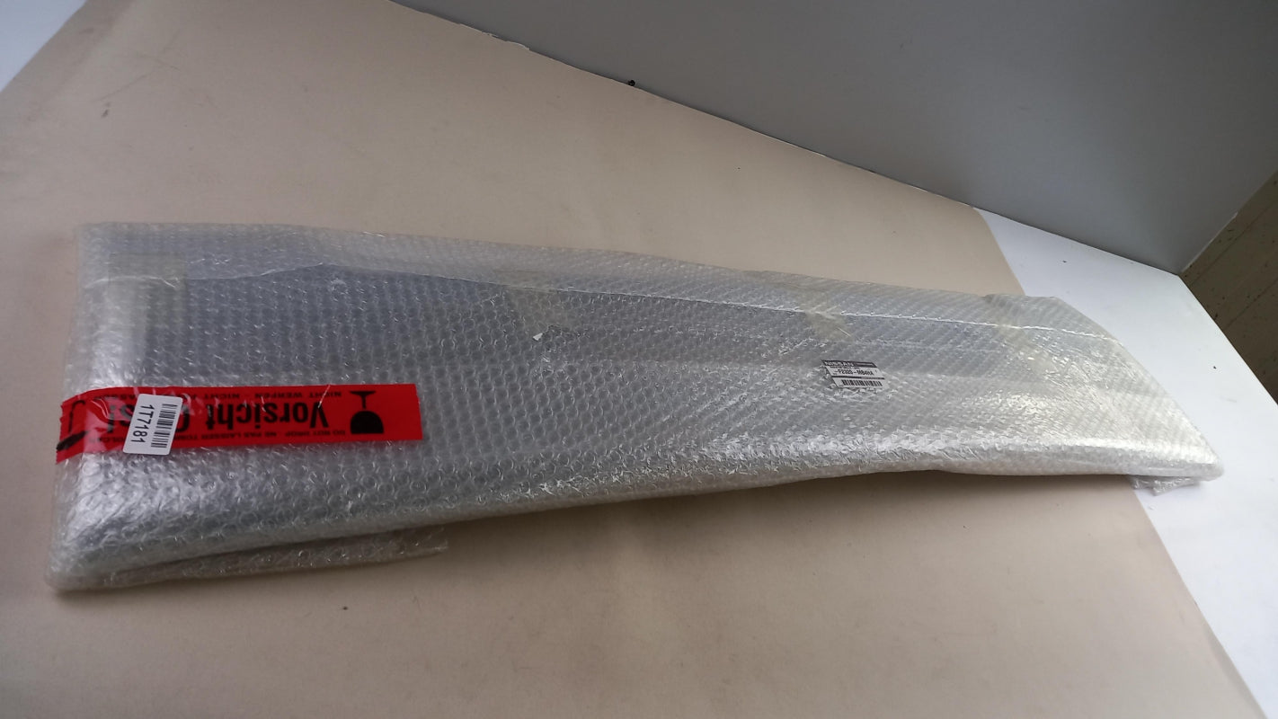 Original OE NISSAN radiator grille F2320MB4HA 