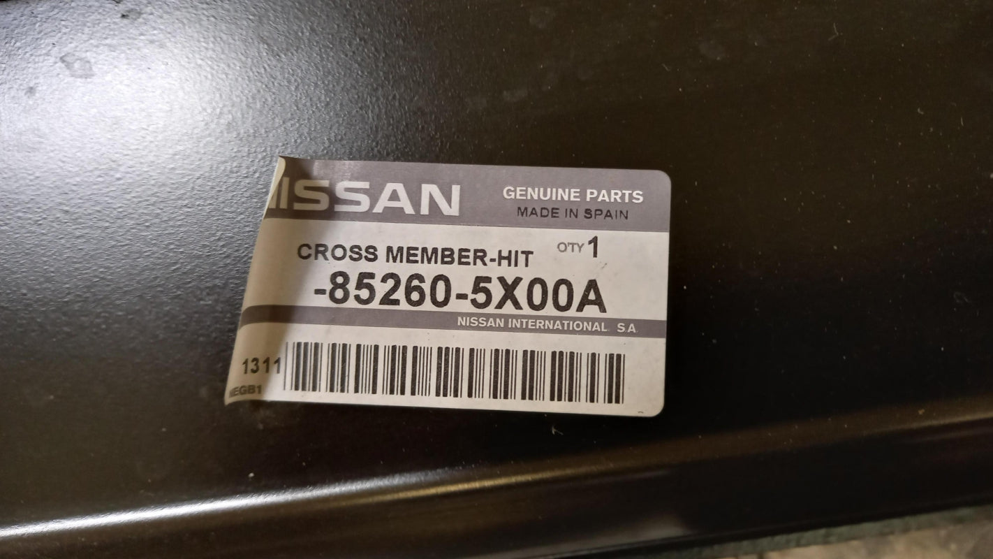 Original OE NISSAN Stoßstangen Träger 852605X00A