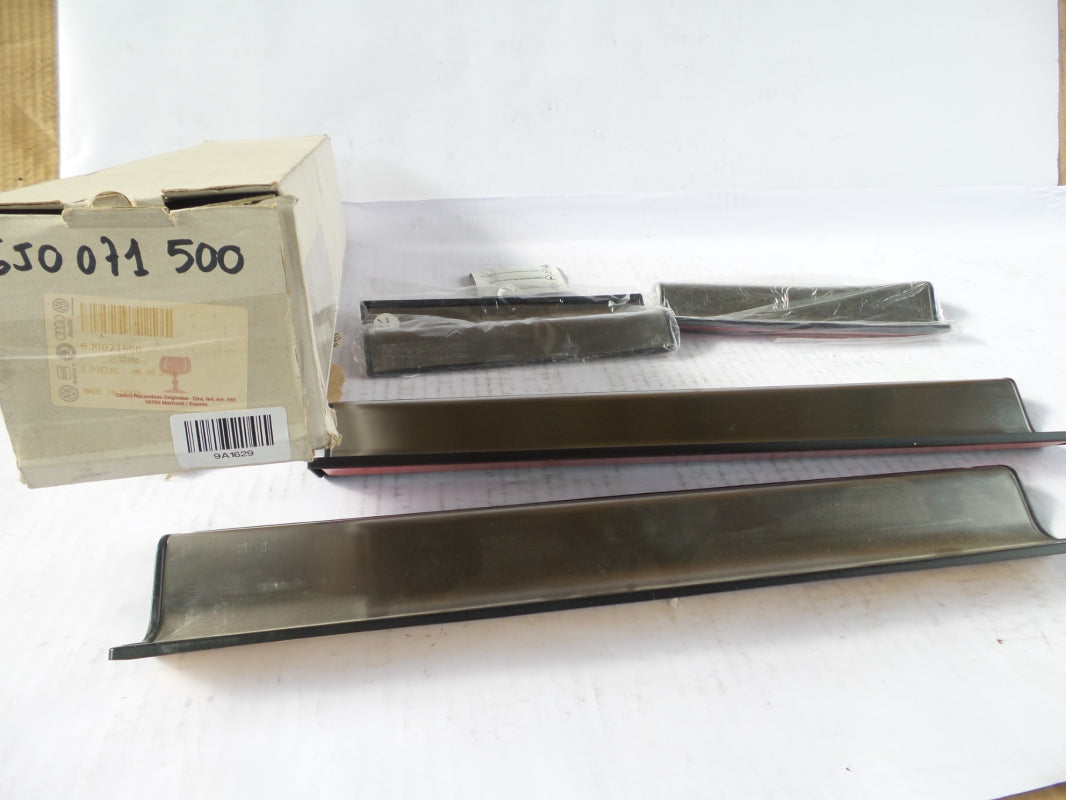 Original SEAT Ibiza 4-teilig Einstiegsleisten Satz Tür-Innenleisten 6J0071500