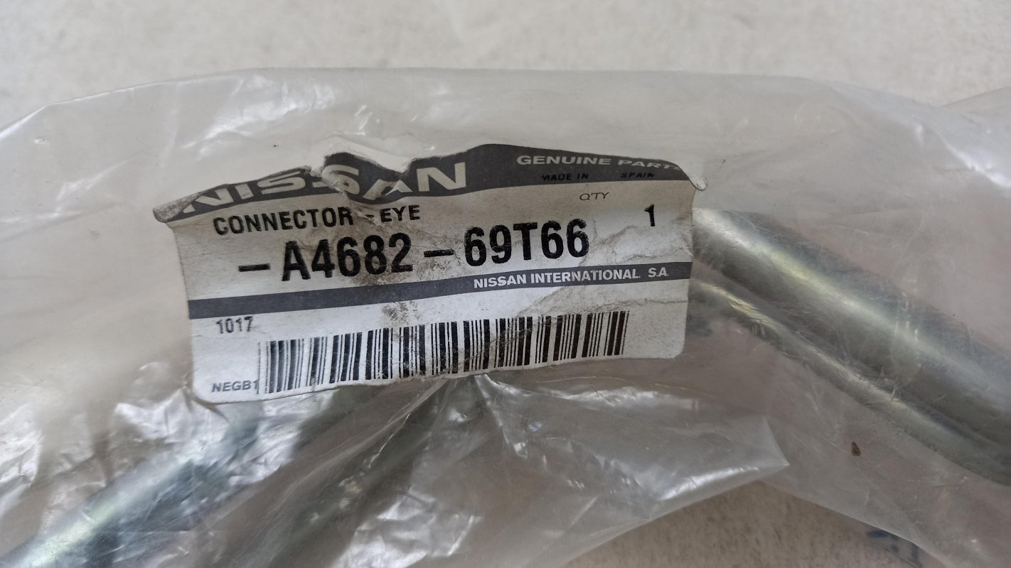 Original NISSAN Rohr Anschluss A468269T66