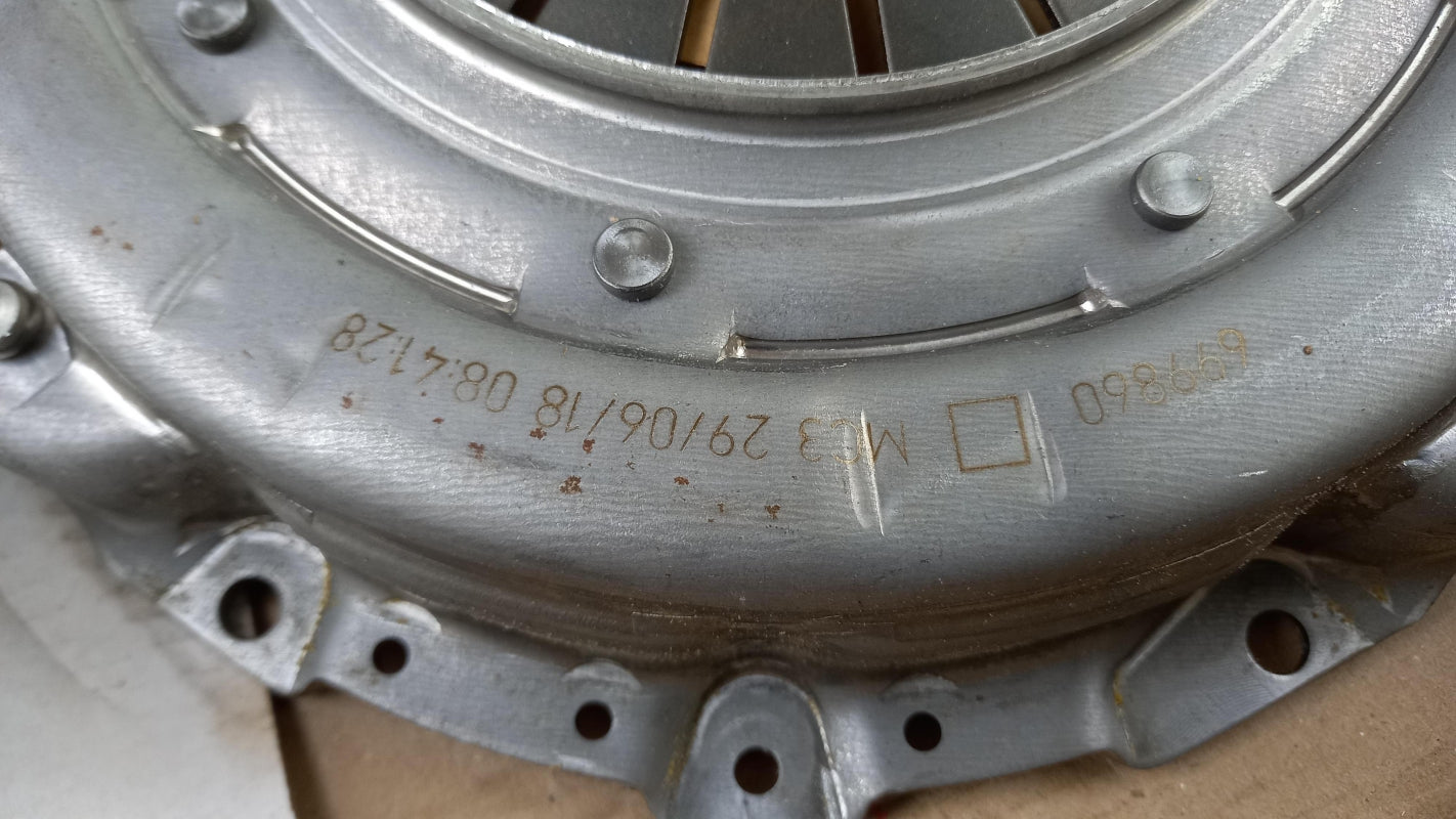 Original OE NISSAN Kupplungssatz 300019X430