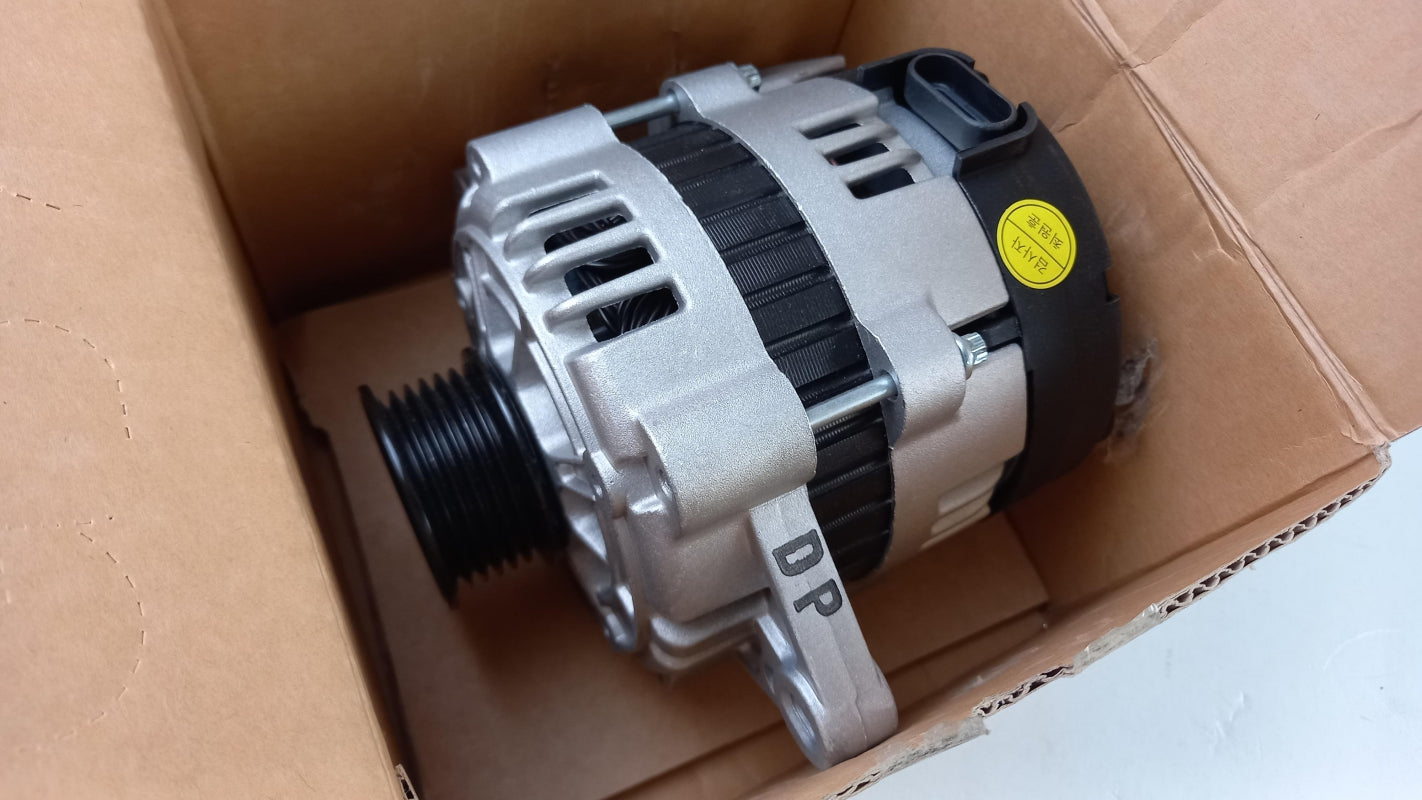 Original GM CHEVROLET Lacetti Nubira Lichtmaschine 96838439