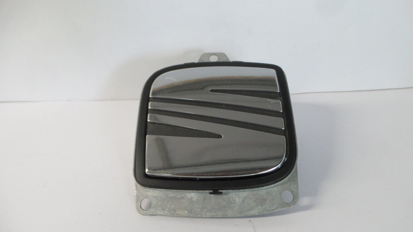 Original OE Volkswagen Heckklappengriff 6L6827565C