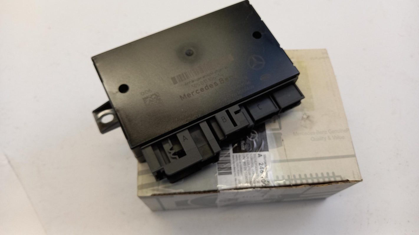 Original MERCEDES-BENZ C117 X156 W246 Steuergerät A2469003518
