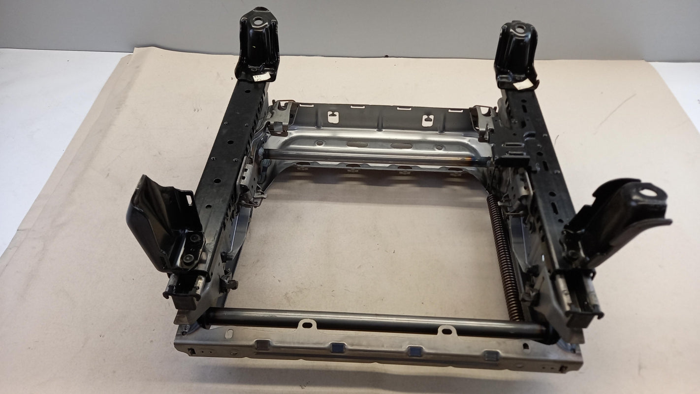 Original TOYOTA Verso Sitzversteller vorne links 720200F030