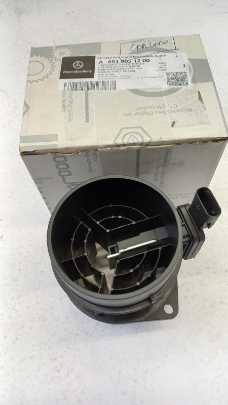 Original MERCEDES-BENZ CLA CLS GLA ML B C A-klasse Luftmassenmesser A6519051200