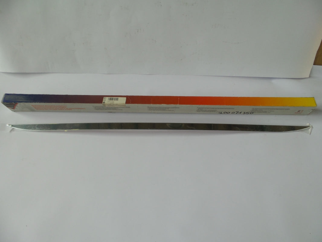 Original OE Volkswagen Heckklappe Zierleiste 1P0071350