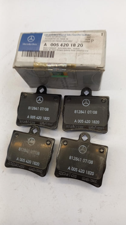 Original MERCEDES-BENZ C-klasse W202 Bremsbeläge Bremsklötze hinten A0054201820