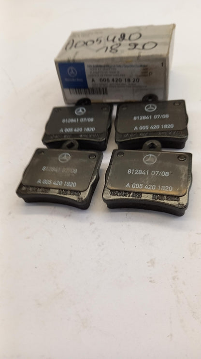 Original MERCEDES-BENZ C-klasse W202 Bremsbeläge Bremsklötze hinten A0054201820