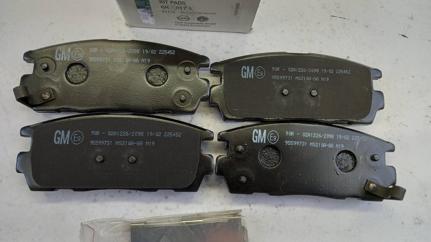 Original OPEL Antara Bremsbeläge Satz Hinten 95599731