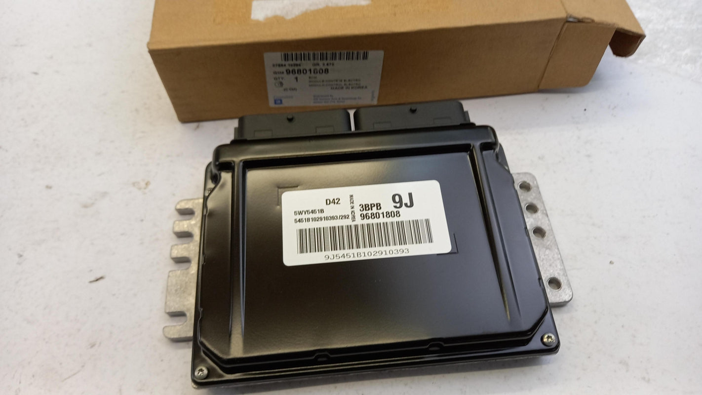 Original OE CHEVROLET engine control unit 96801808 