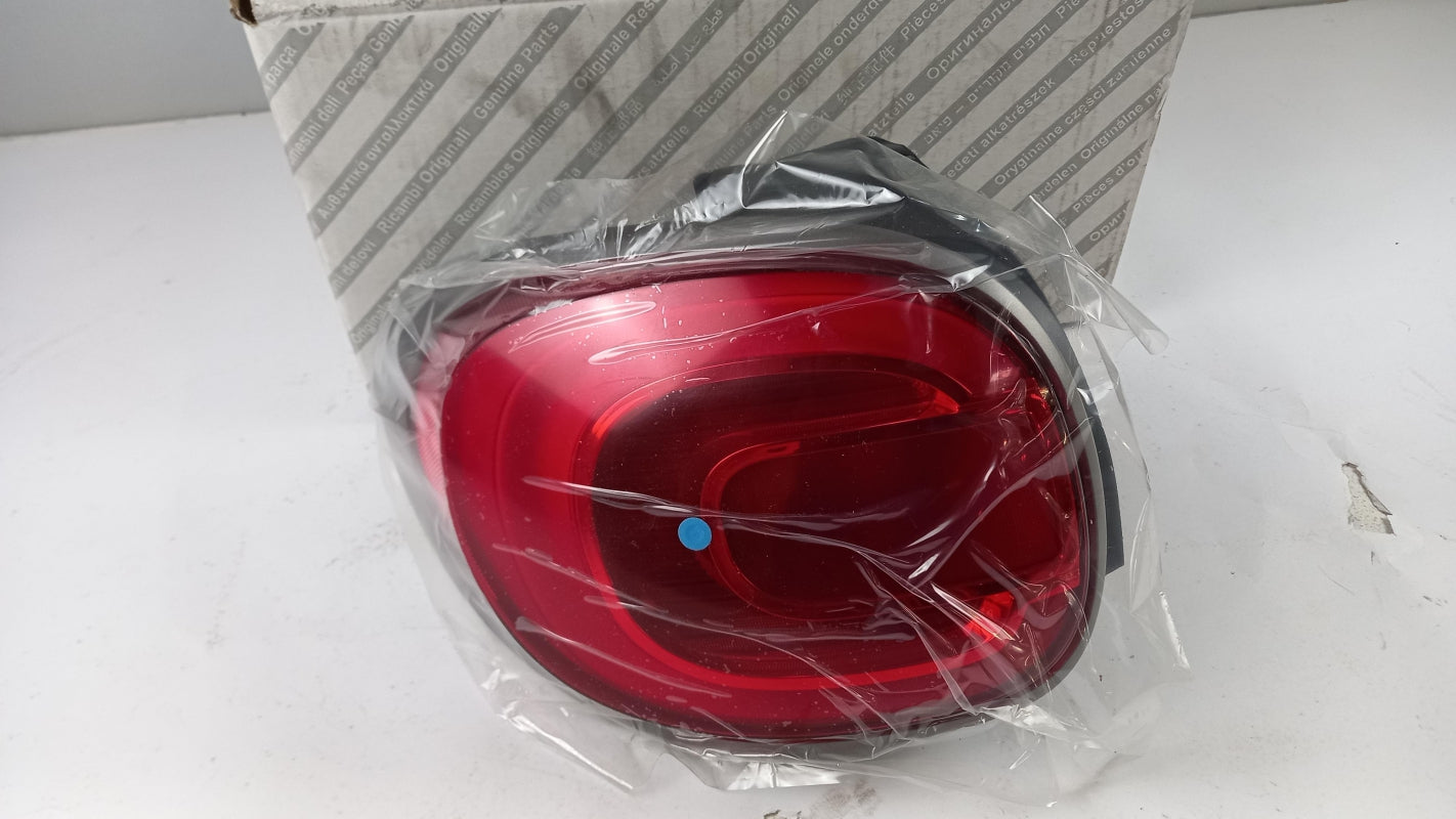 Original OE FIAT Heckleuchte 735671215