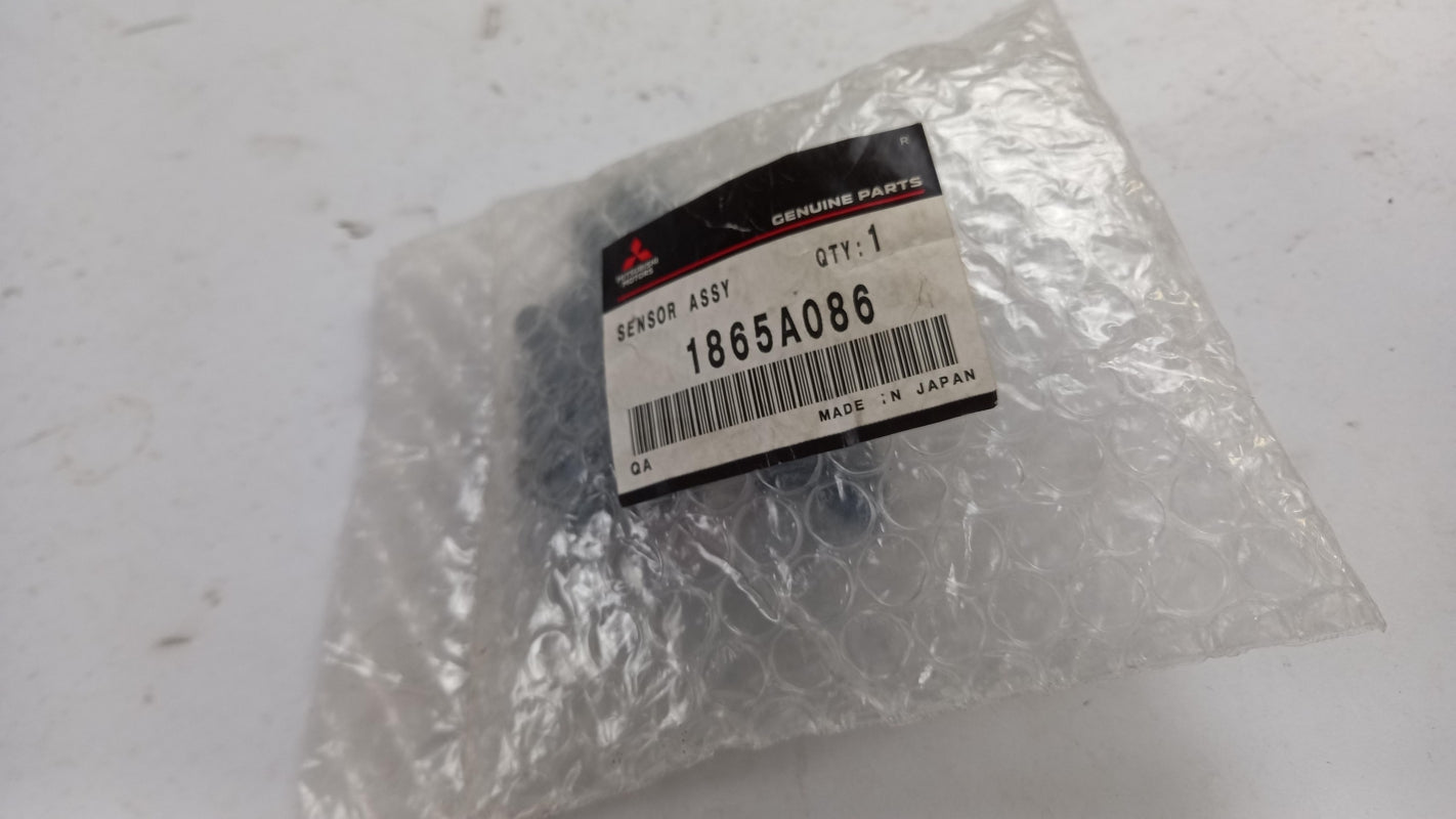 Original OE MITSUBISHI Abgastemperaturgeber 1865A086