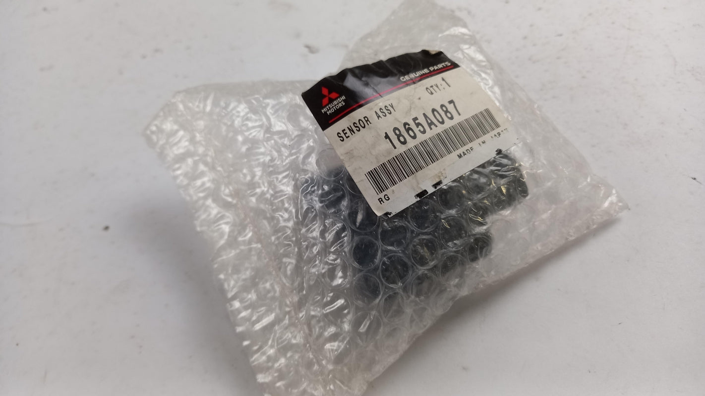 Original OE MITSUBISHI Abgastemperaturgeber 1865A087