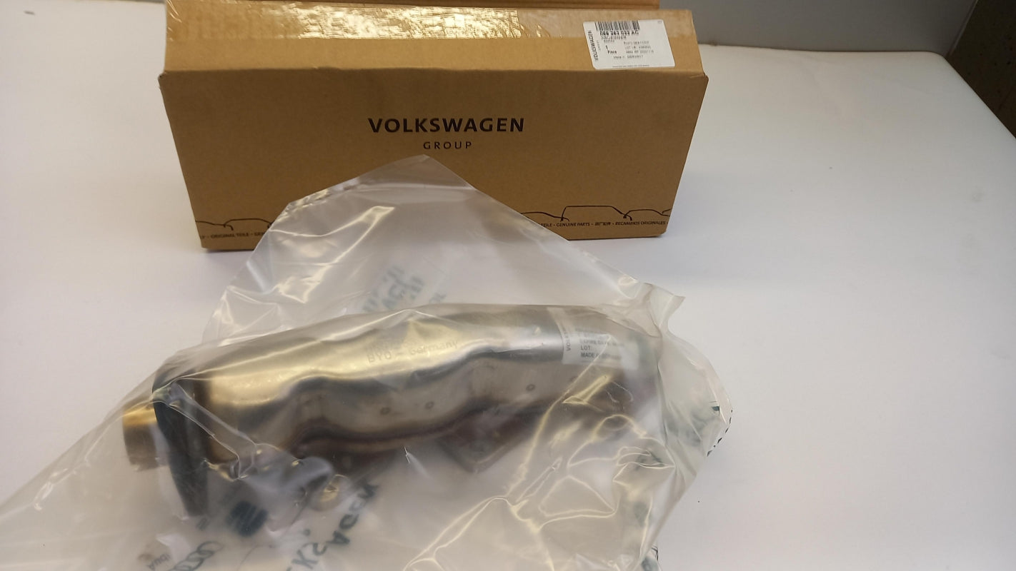 Original OE Volkswagen Abgaskrümmer 059253033AC