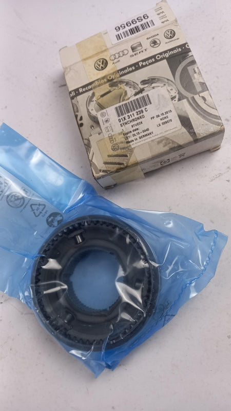 Original AUDI A4 A6 VW Passat 3B Synchronkörper Schiebemuffe 1/2-Gang 01X311239C