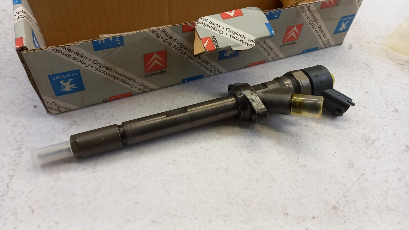 Original PEUGEOT 806 807 Expert Citroën C8 Jumpy Evasion Injektor 198079