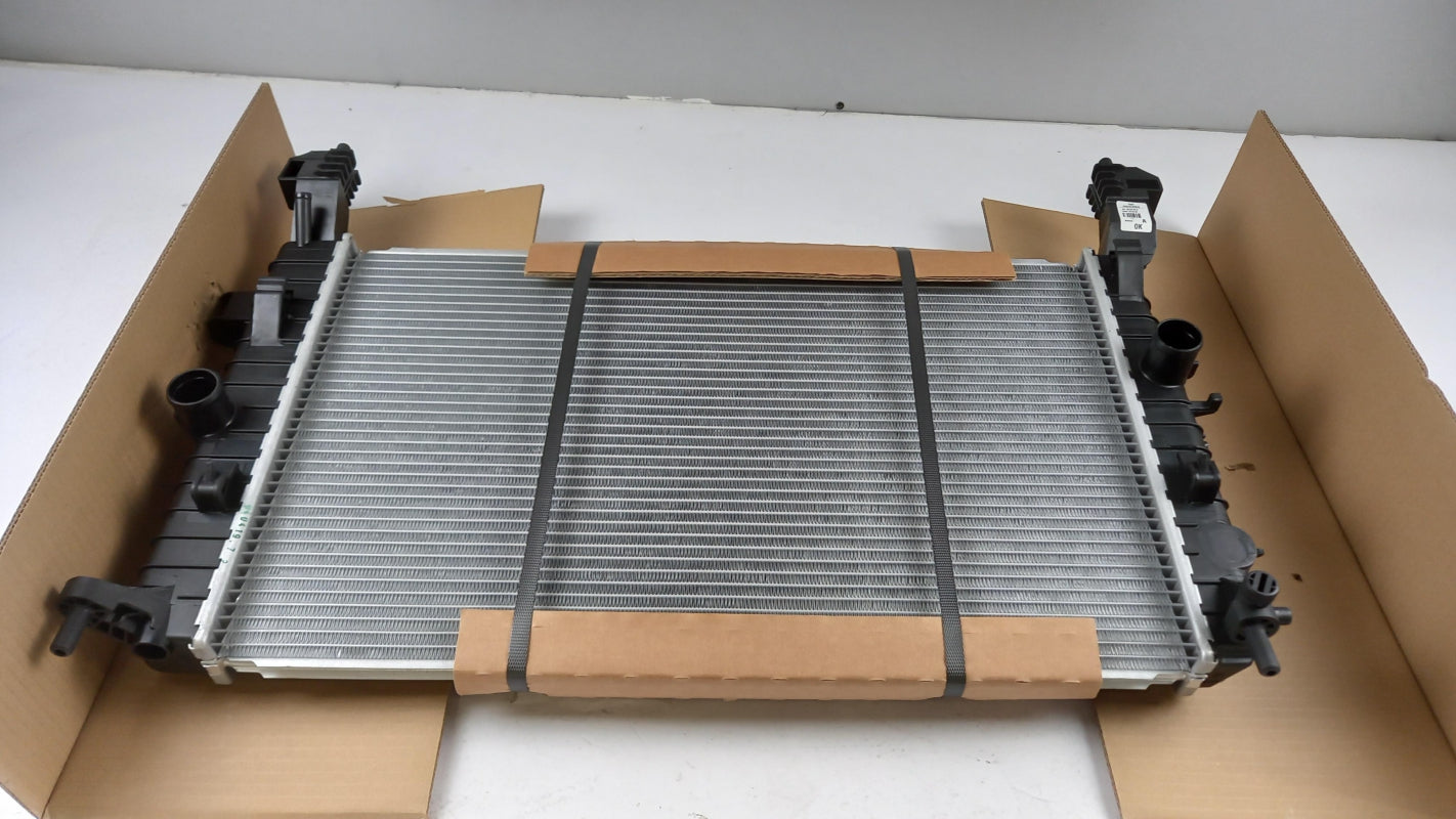 Original OE OPEL Wasserkühler 13303637