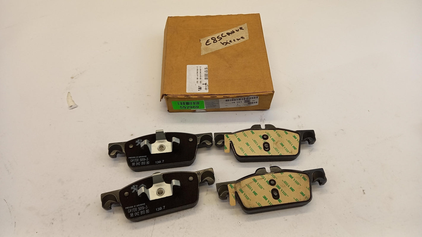 Original PEUGEOT 508 brake pads front 1610100580 
