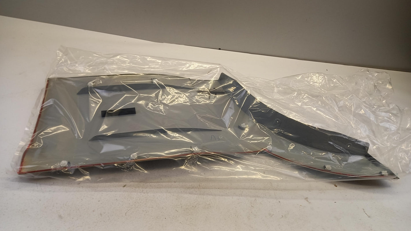 Original OE MITSUBISHI Tür Zierleiste 5757A025YA