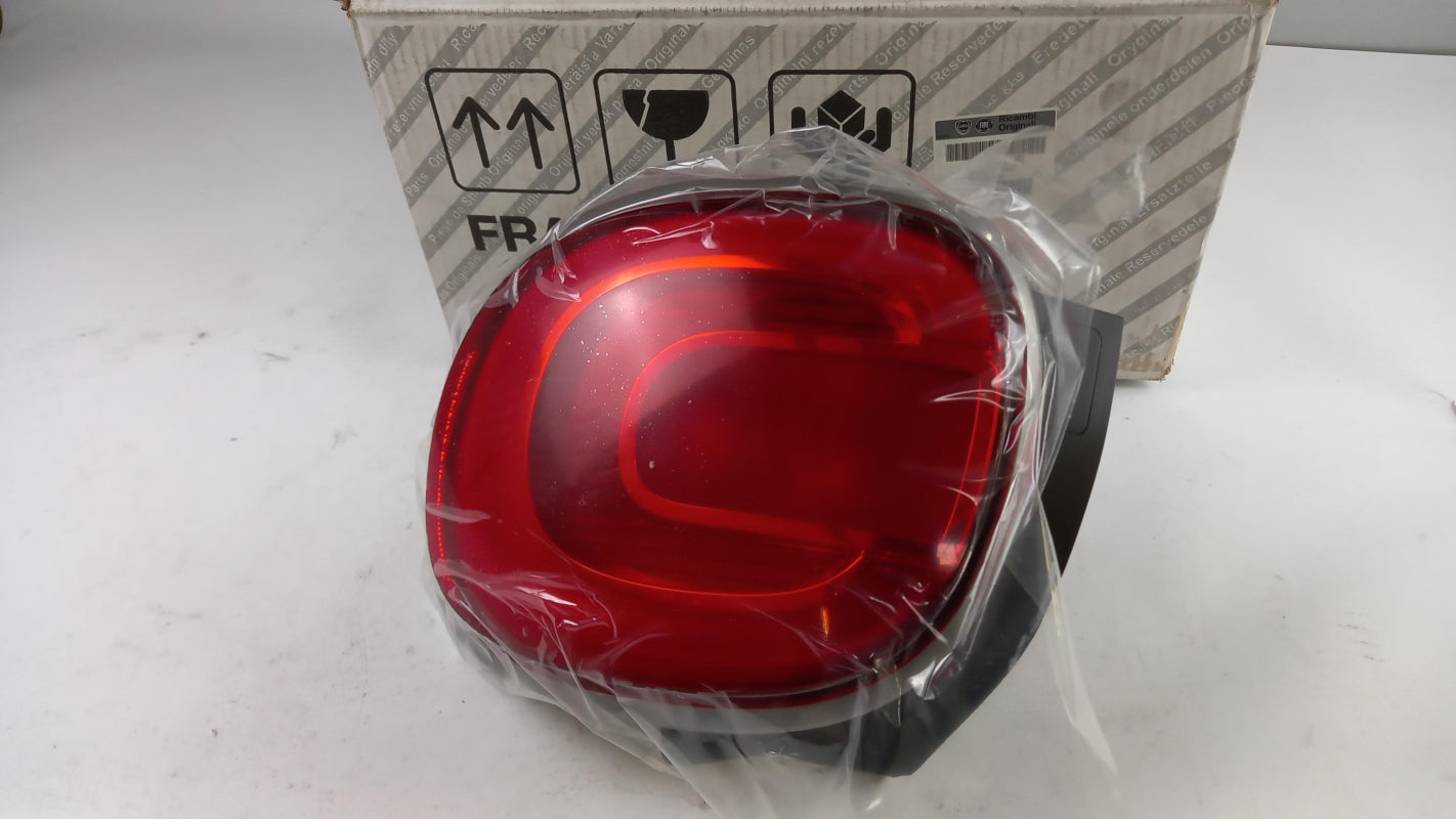 Original OE FIAT Heckleuchte 735671213