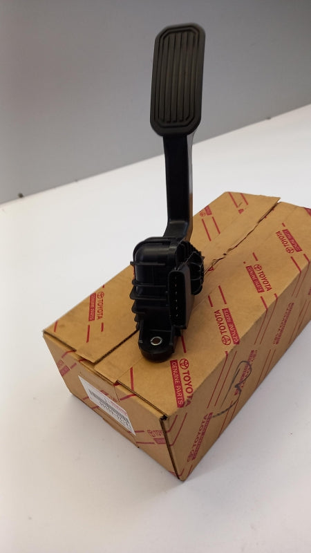 Original TOYOTA Lexus GX470 Land Cruiser Gaspedal 7812060350