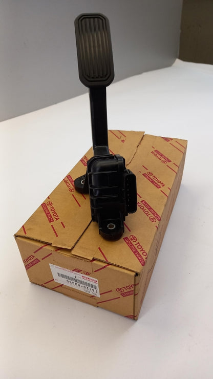 Original TOYOTA Lexus GX470 Land Cruiser Gaspedal 7812060350