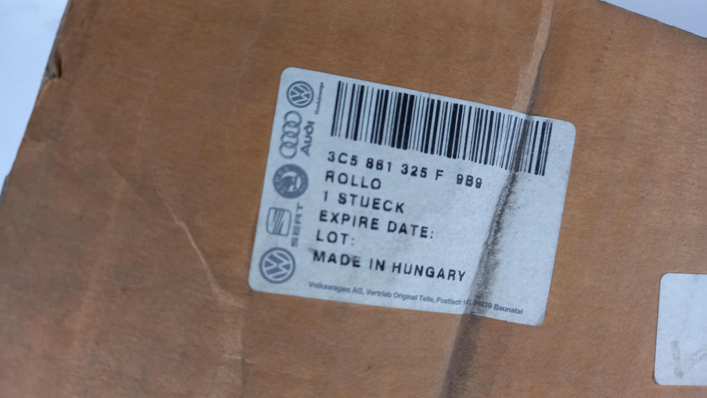 Original VW Passat B6 3C Sonnenschutzrollo für Heckscheibe schwarz 3C5861325F9B9