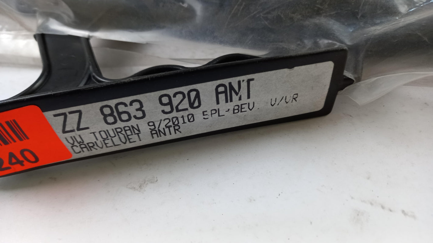 Original OE Volkswagen Fußmattensatz ZZ863920ANT