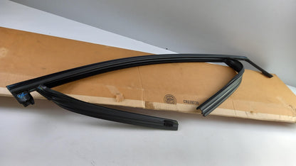 Original OE FORD Fensterführungsschiene 2326565