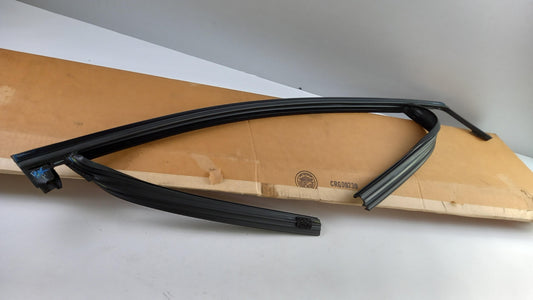 Original OE FORD Fensterführungsschiene 2326565