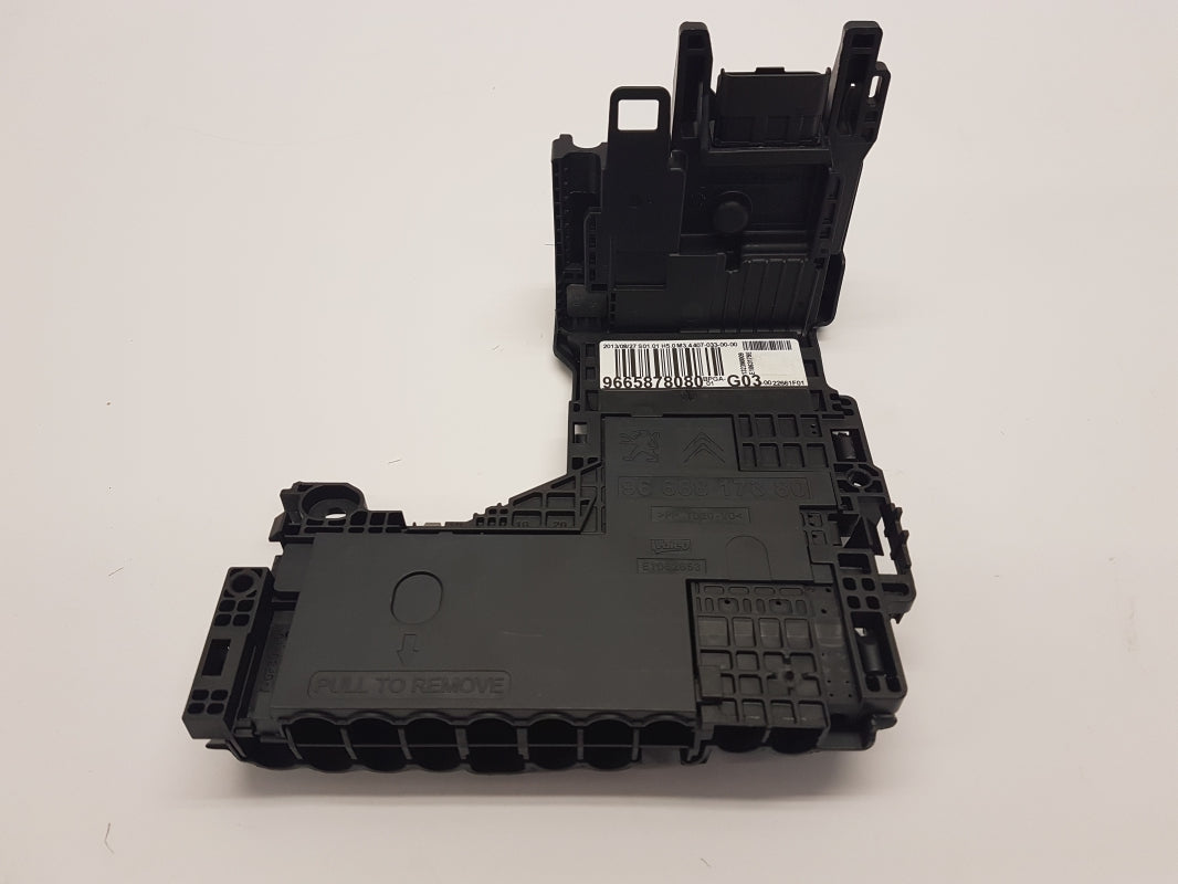 Original PEUGEOT 508 2012-2018 Sicherungskasten Batteriemodul 9665878080