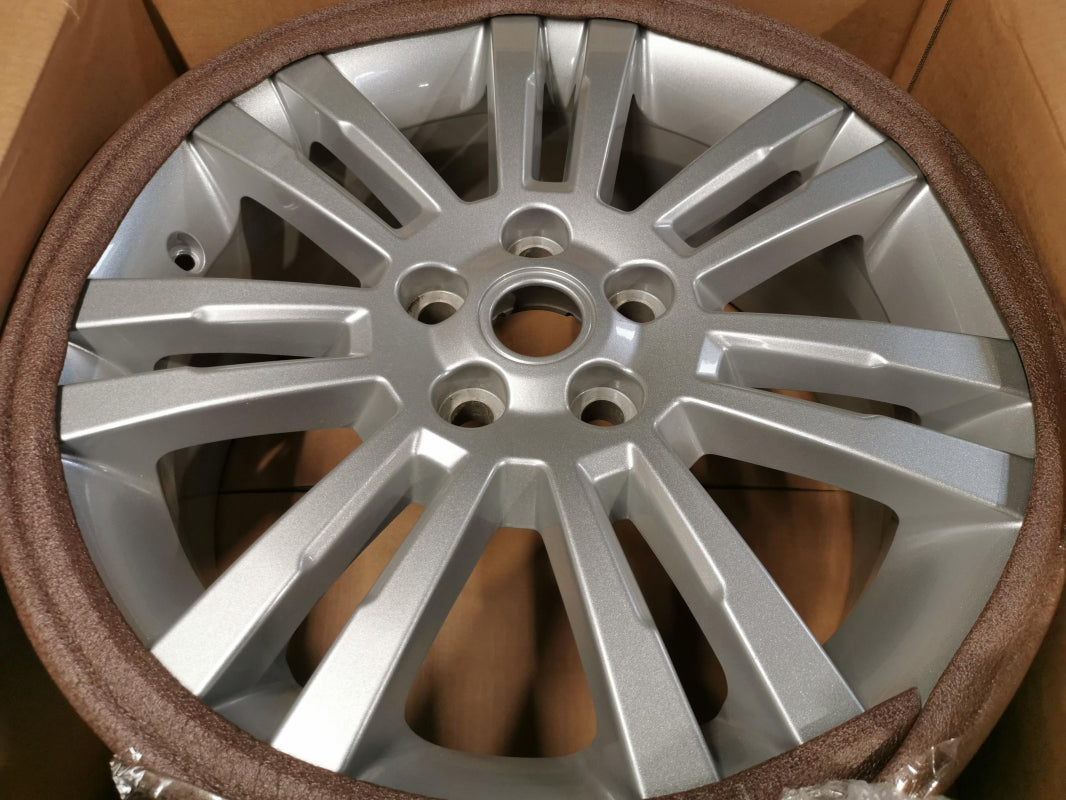 Original LAND ROVER Discovery 4 L319 Felge 8x19 LR050886
