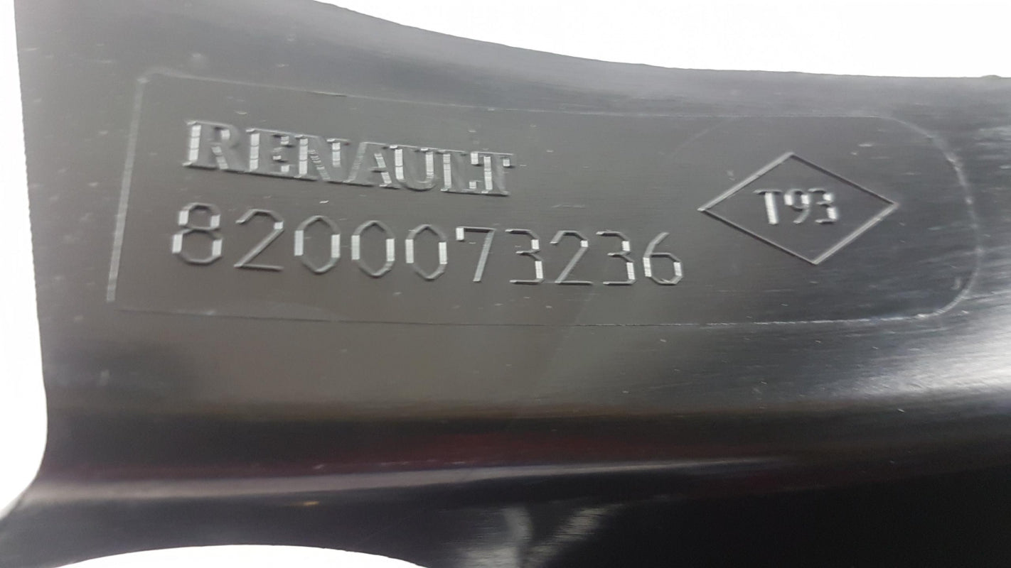 Original OE RENAULT Heckleuchte 8200073236