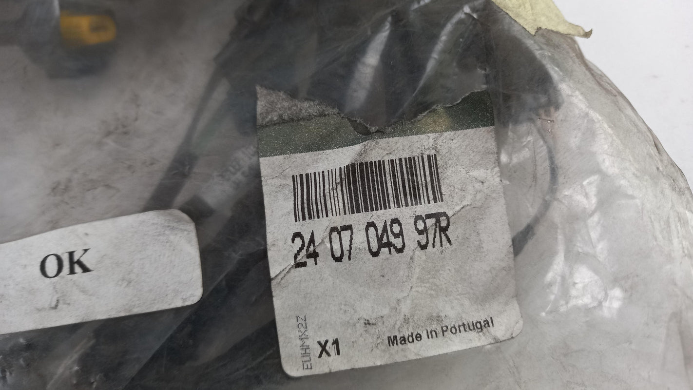 Original OE RENAULT Kabelbaum 240704997R