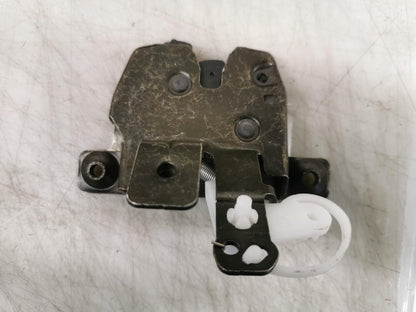 Original BMW 3' E36 Compact Heckklappenschloss 51248201784