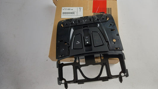 Original BMW F20 F21 F22 F30 F80 F32 F82 M4 F36 GC Innenleuchte 61316999738