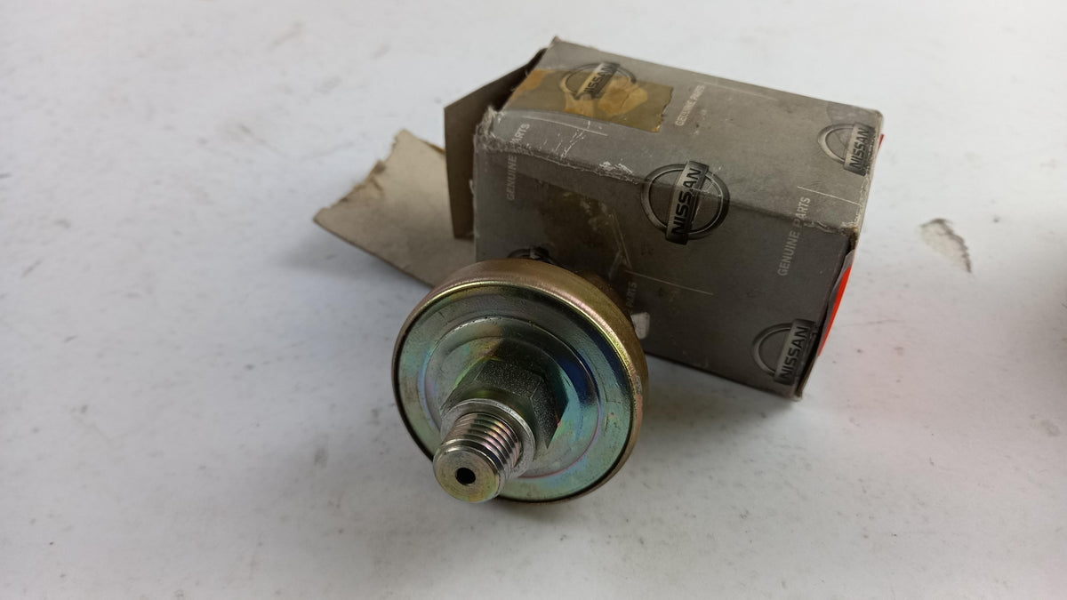 Original NISSAN Atleon TK3 Druckschalter 223659X400