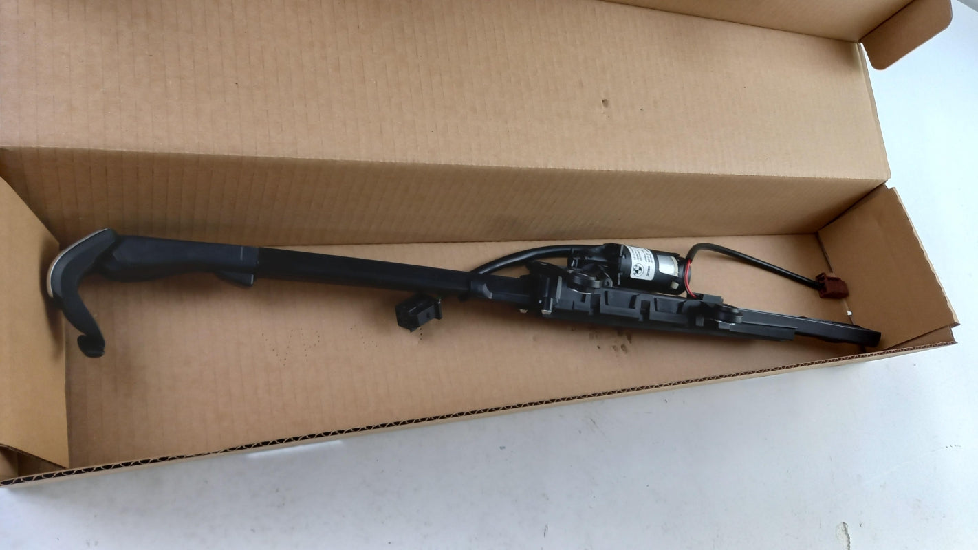 Original BMW 3er E92 Gurtbringer vorne rechts 72117330780