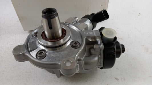 Original BMW E84 E90-91 F20-22 F31 F34 MINI R55-61 Einspritzpumpe 13518577648