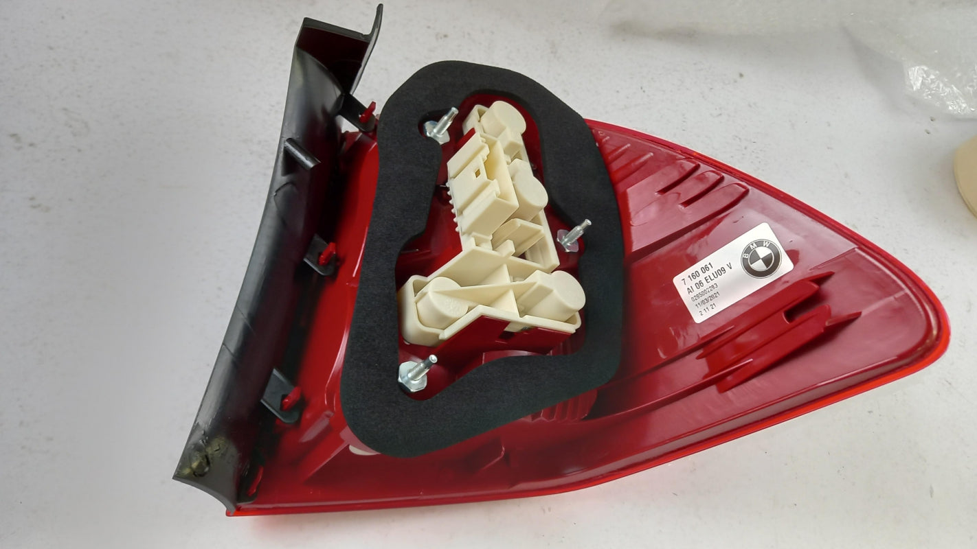 Original BMW Rückleuchte 63217160061