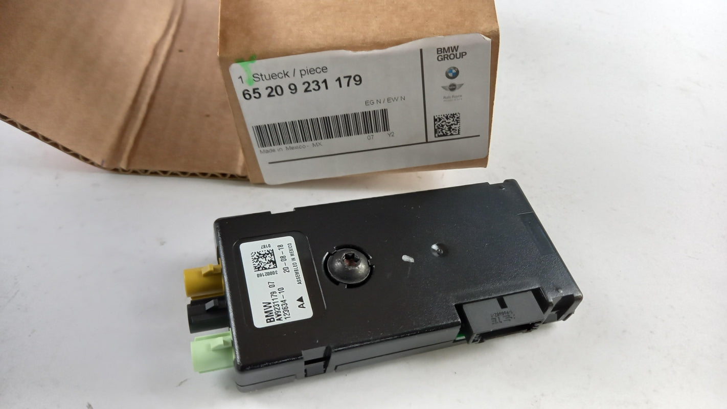 Original BMW F22 F87 F30 F34 F80 F32 F36 F82 Antennenverstärker DAB 65209231179