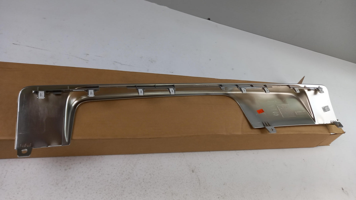 Original OE LAND ROVER Defender Stoßfängerabdeckung LR156942