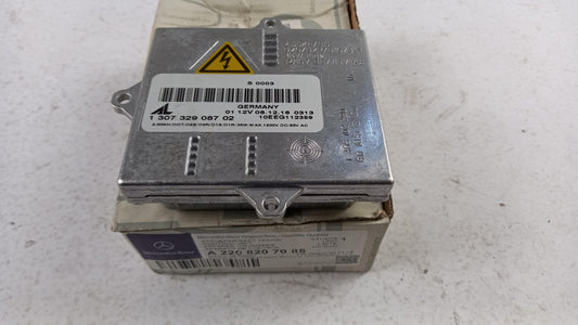 Original MERCEDES-BENZ S-klasse w220 v220 Leuchten Steuergerät A2208207085