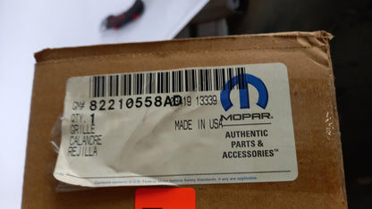 Original MOPAR für JEEP Wrangler 2007-2017 Kühlergitter vorne Chrom K82210558AD